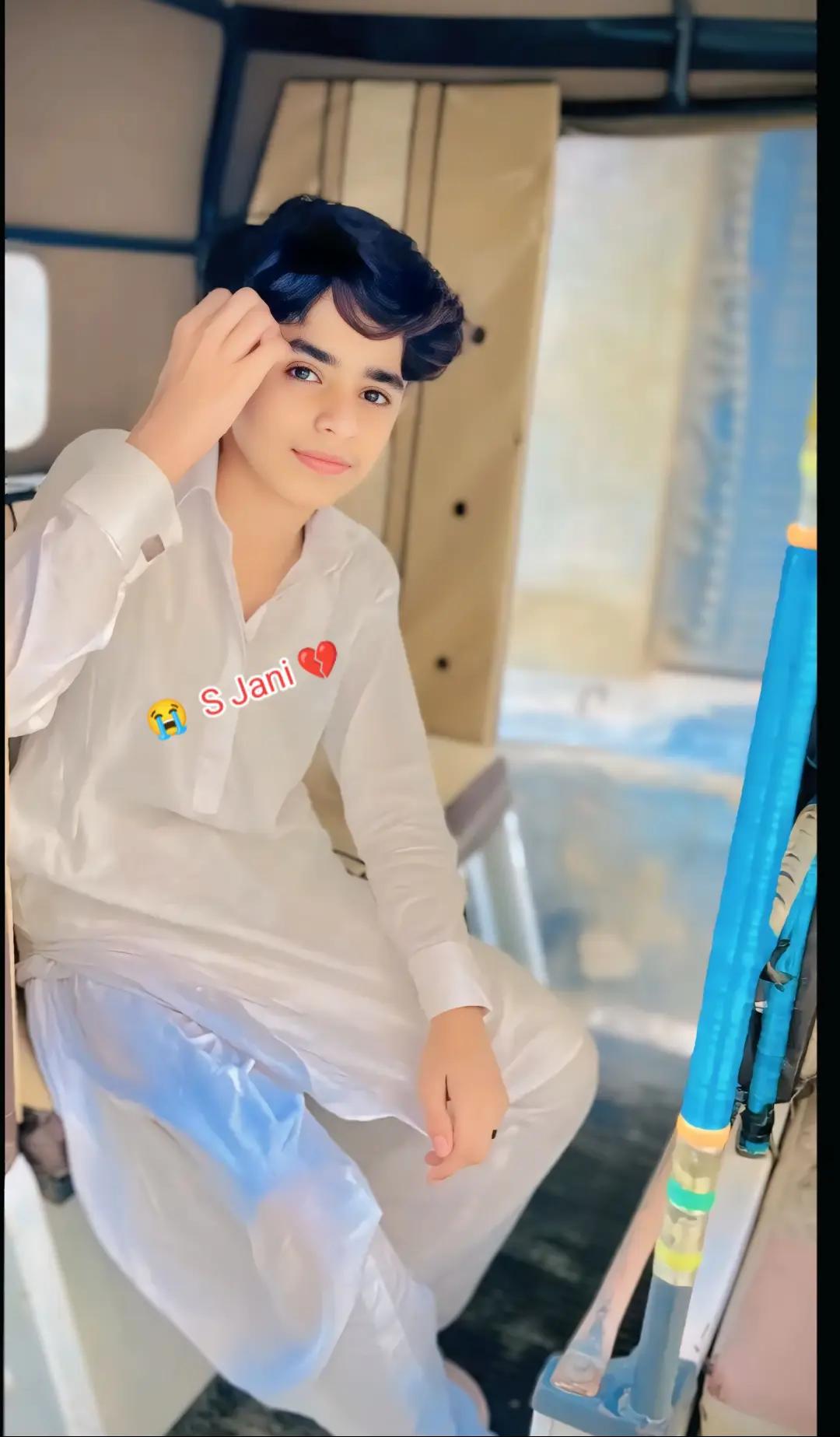 @WaqarAli Baloch🚩باغي🚩⛎