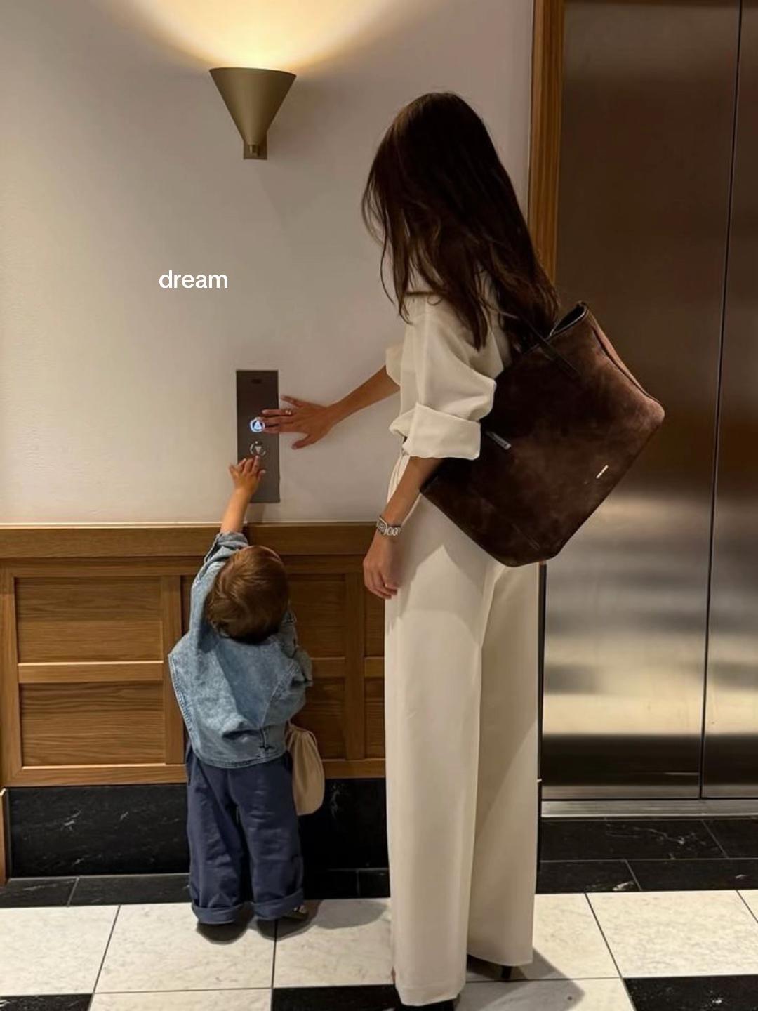 @ᥫ᭡