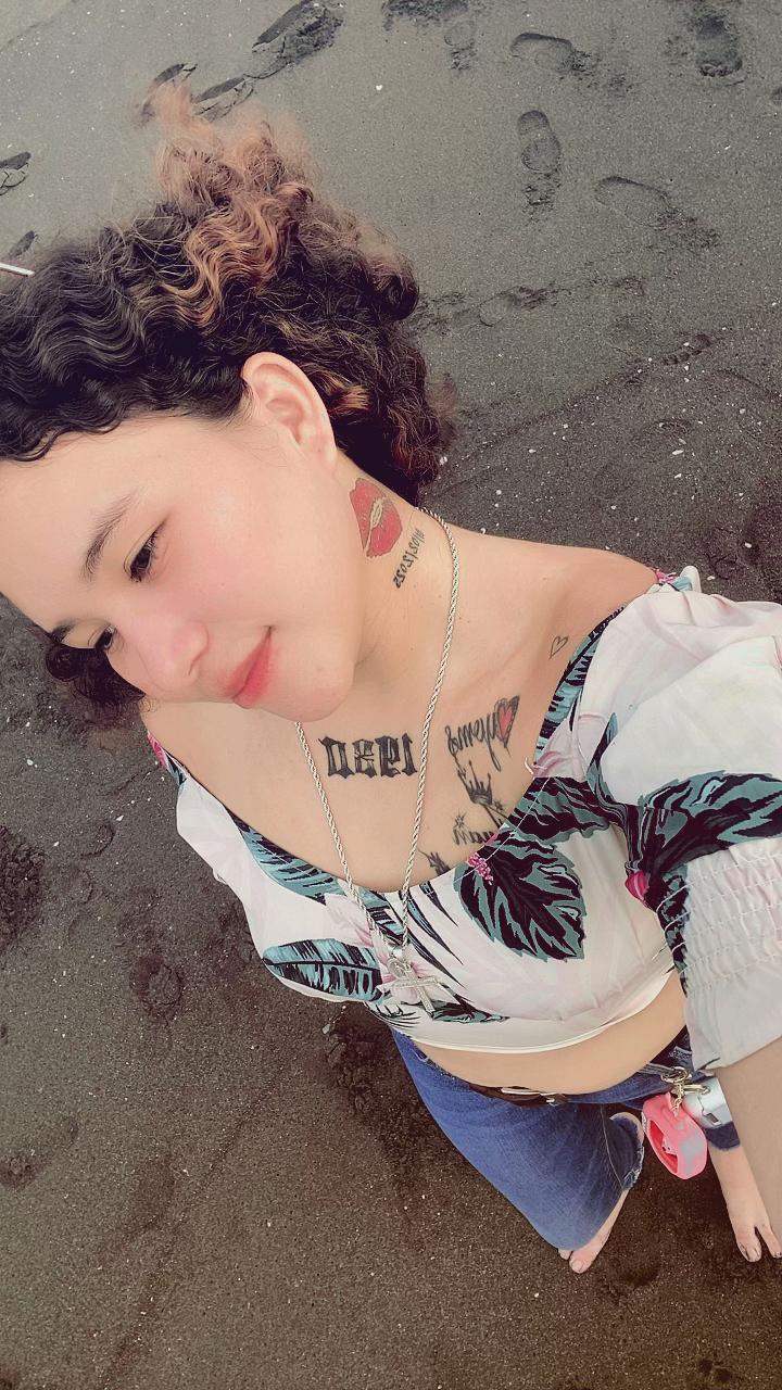 @Maria p&eacute;rez🔥🖤🏳️&zwj;🌈