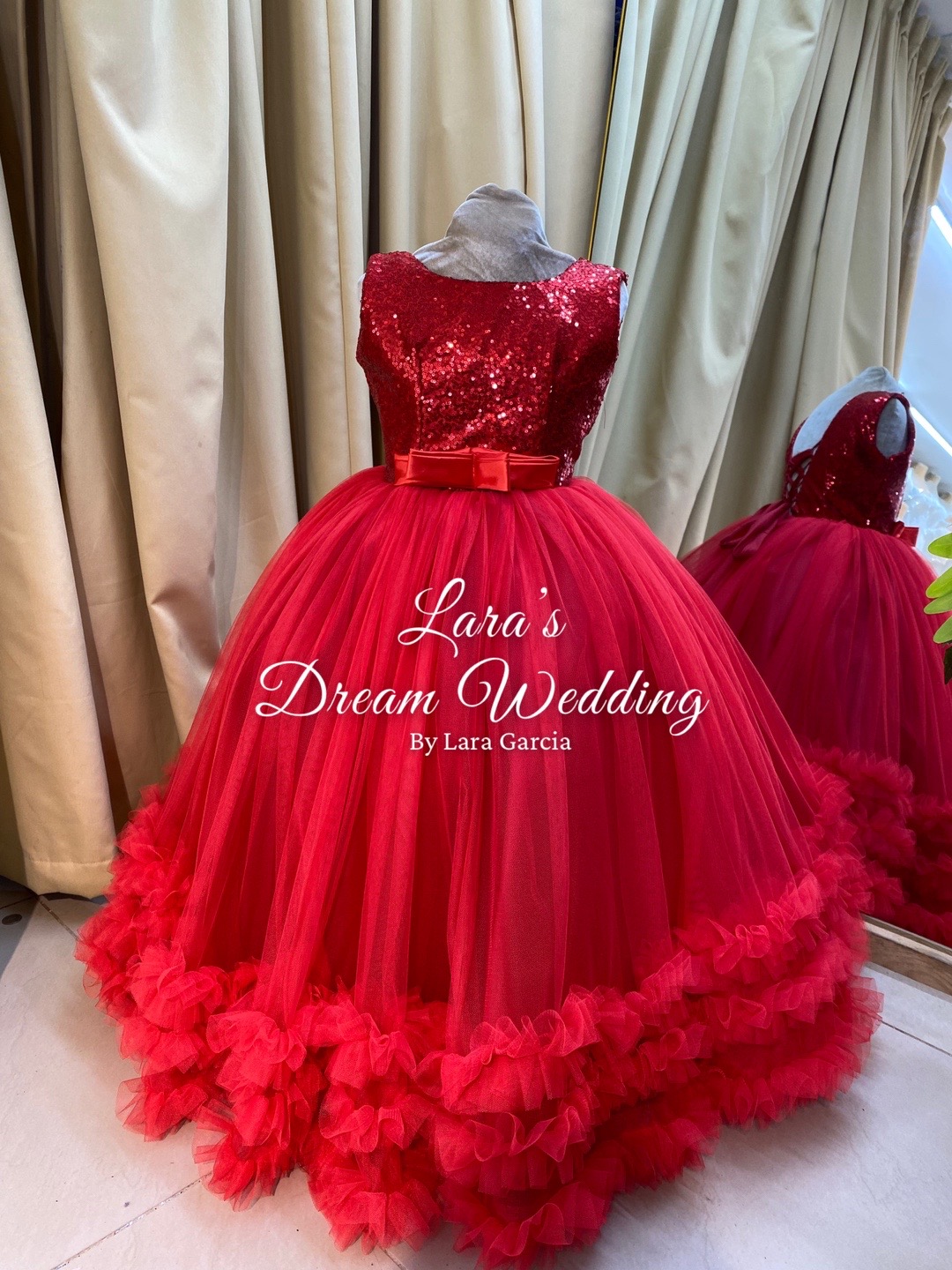 @LarasDreamWedding