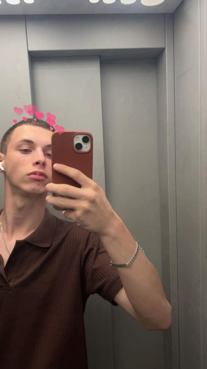 @Dakota812