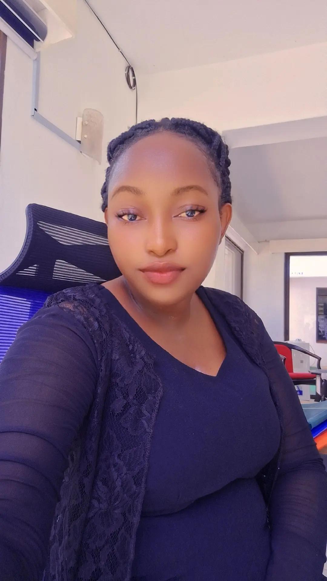 @lilian kawira