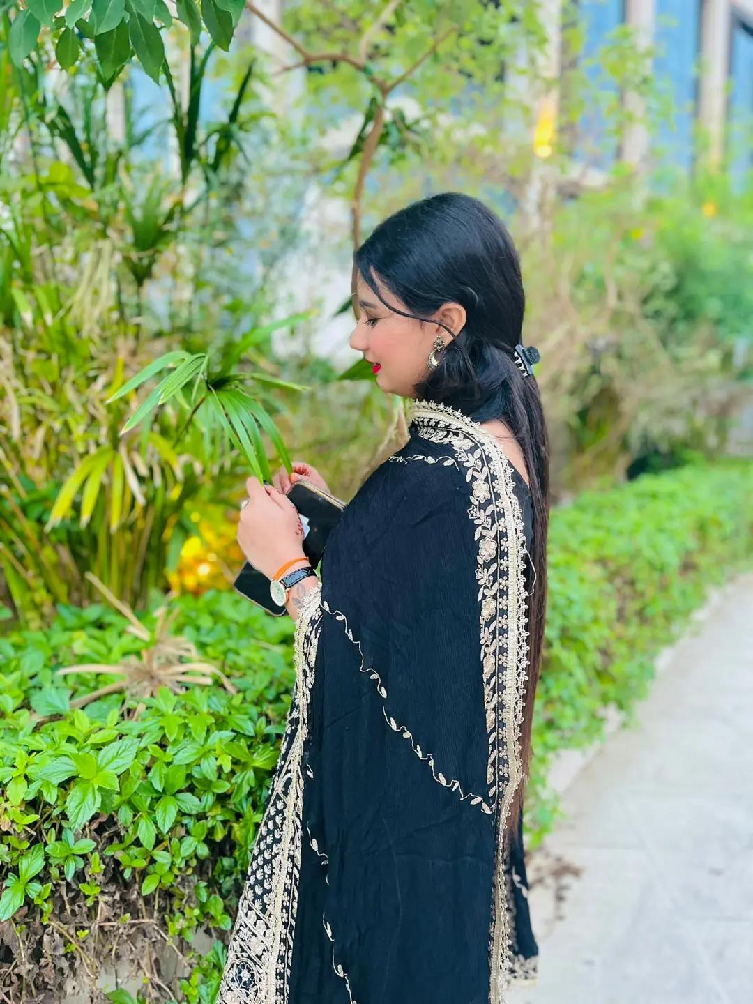 @Vishu Kaur🇧🇭