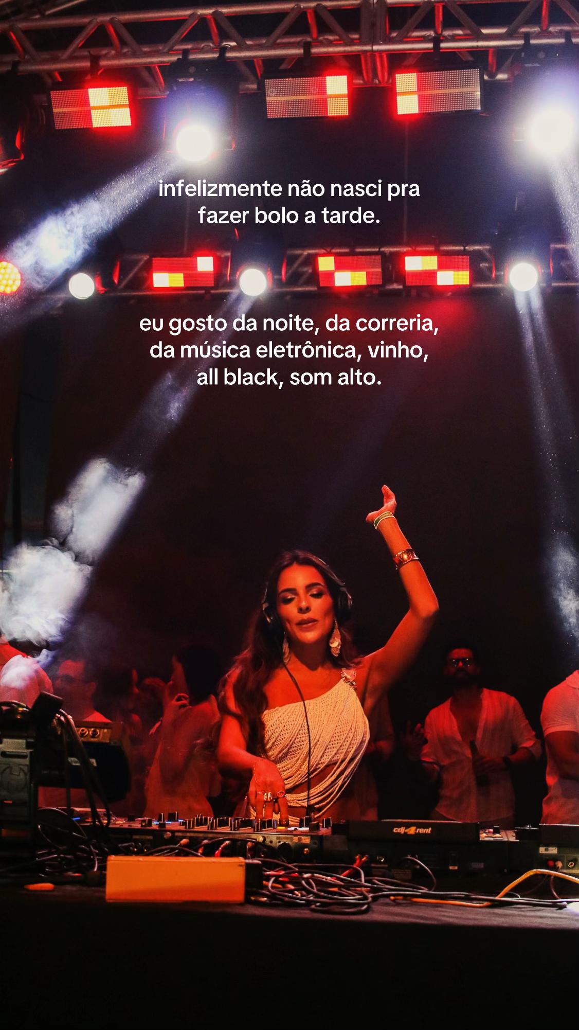 @LETÍCIA MELLO