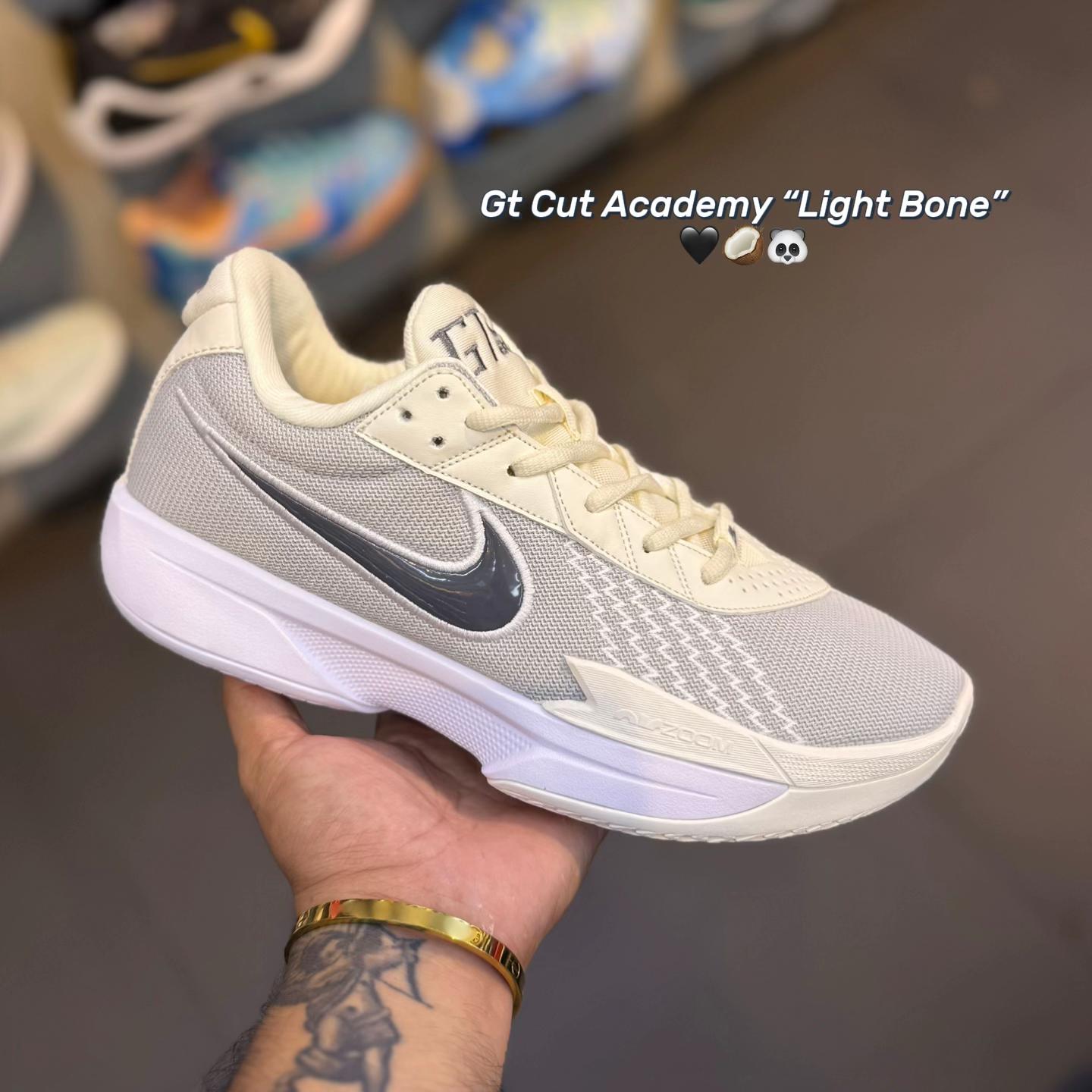 @ellas_sneakers3