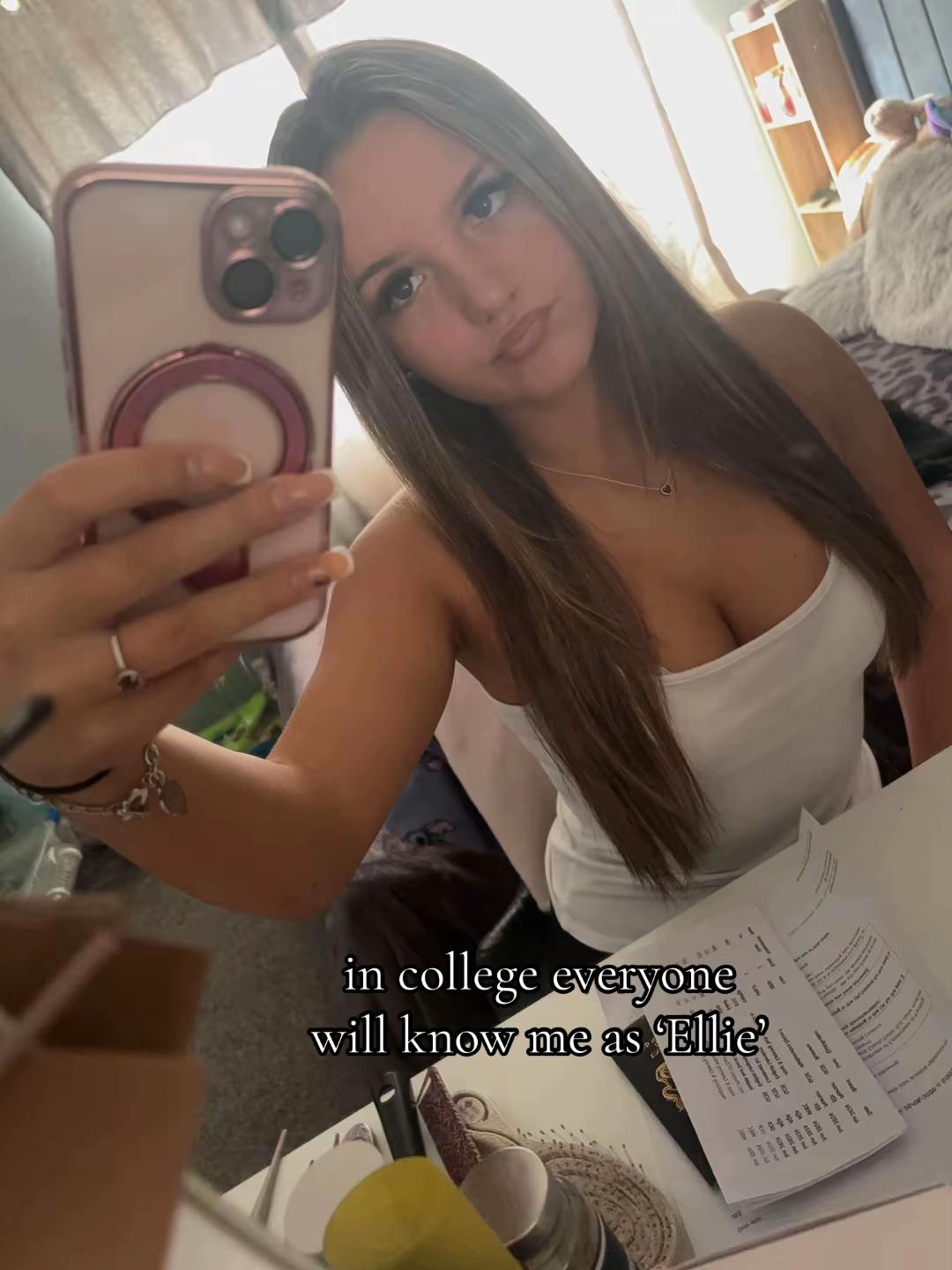 @𝐸ꨄ