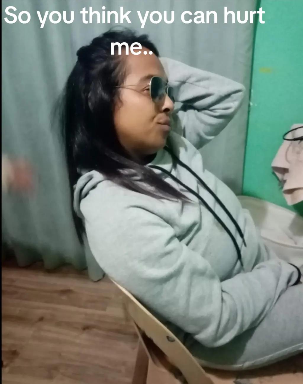 @melmos47