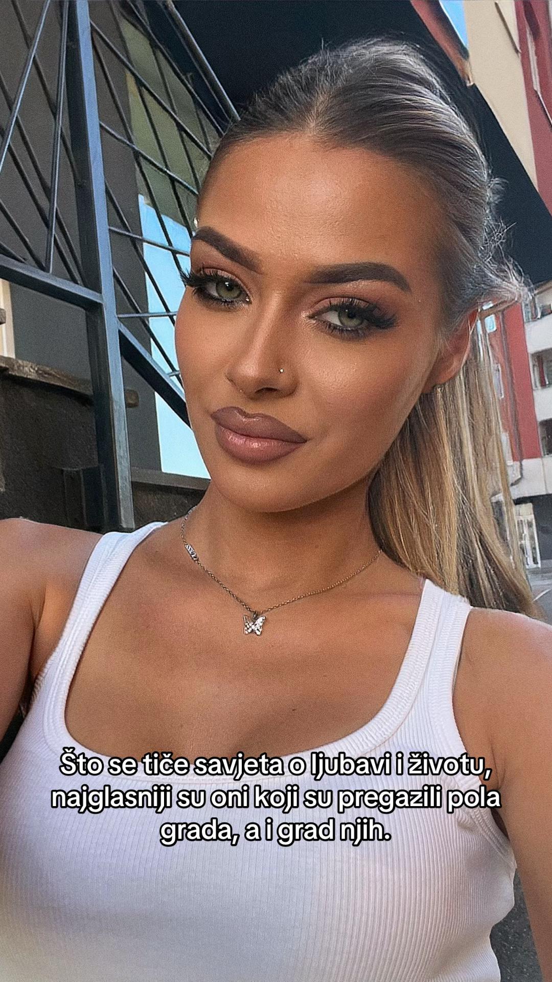 @anđela