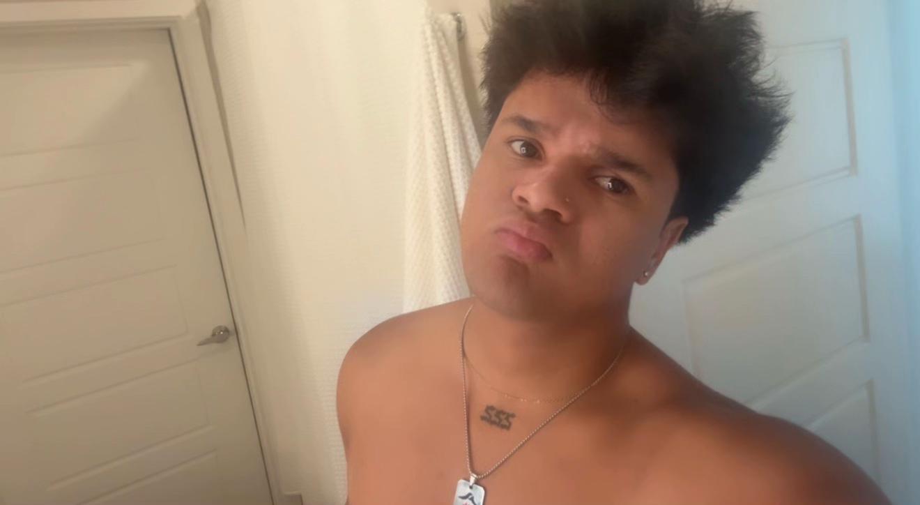 @Adaviuz