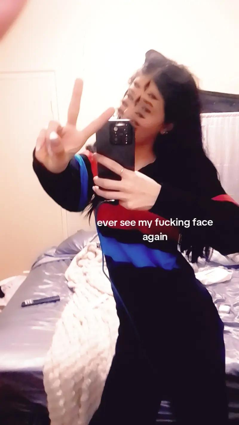 @elleira_priv