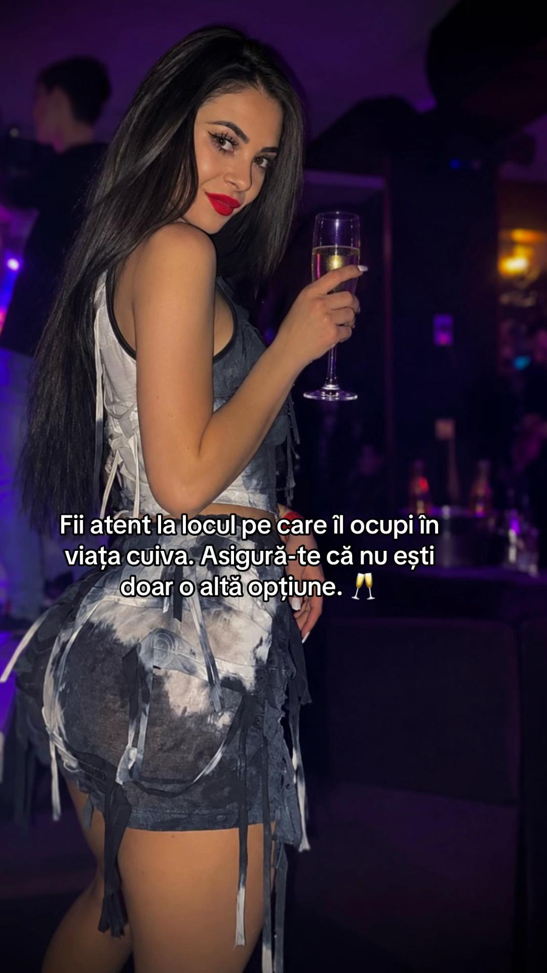 @Ela🖤