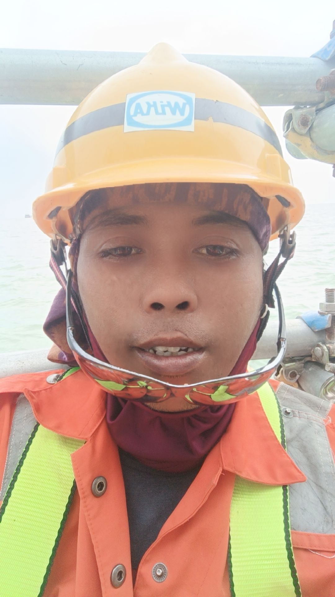 @chy