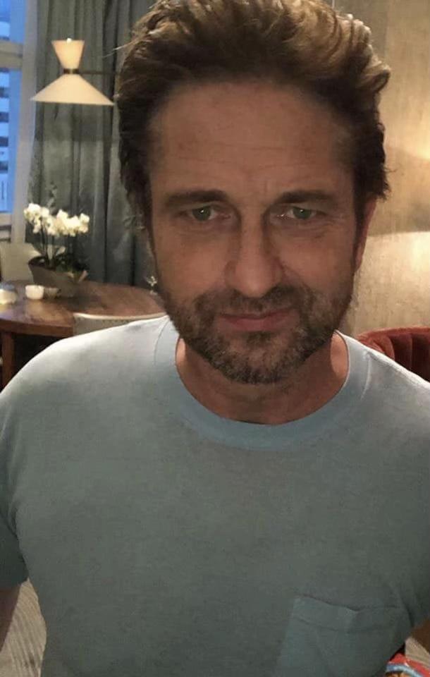 @Gerard butler private account✅