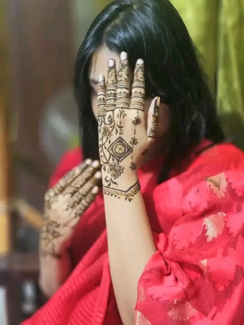 @Shakila🇧🇩