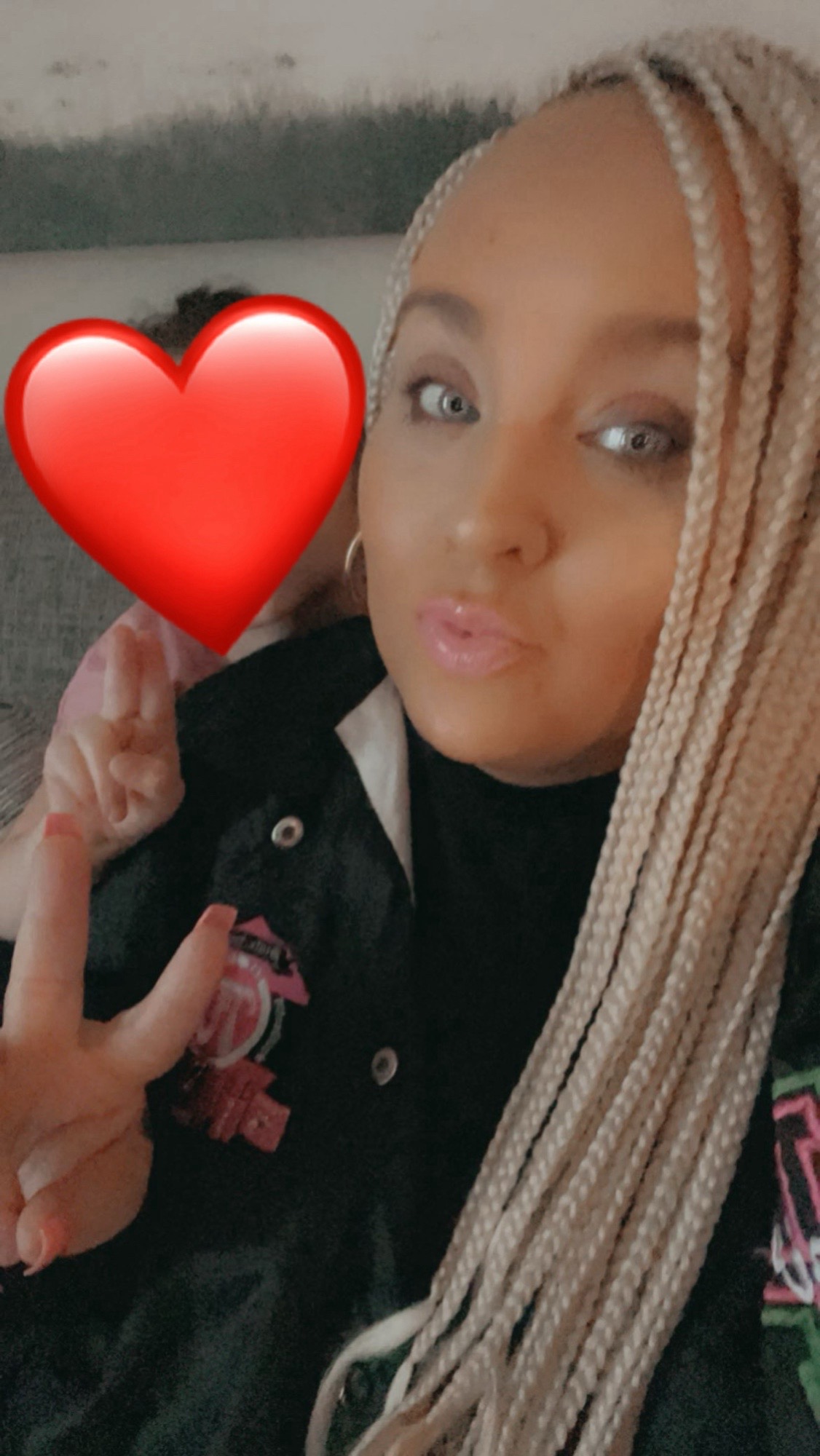 @memenicole901