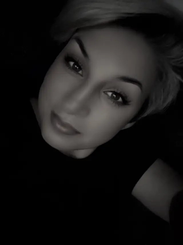 @EyeCandiXoX