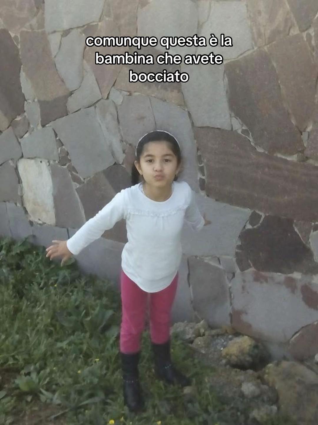 @🐰