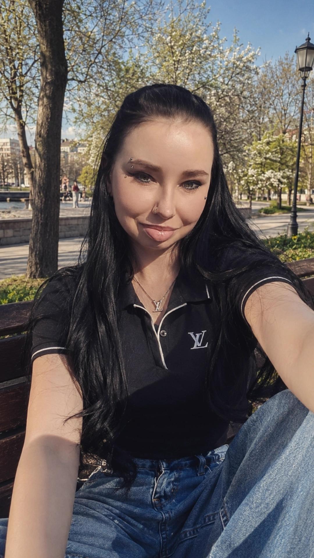 @Юлія