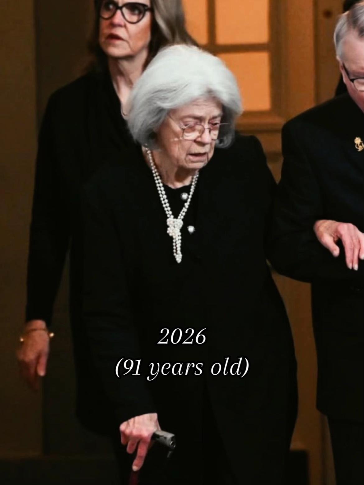 @𝐑𝐨𝐲𝐚𝐥 𝐟𝐚𝐦𝐢𝐥𝐲