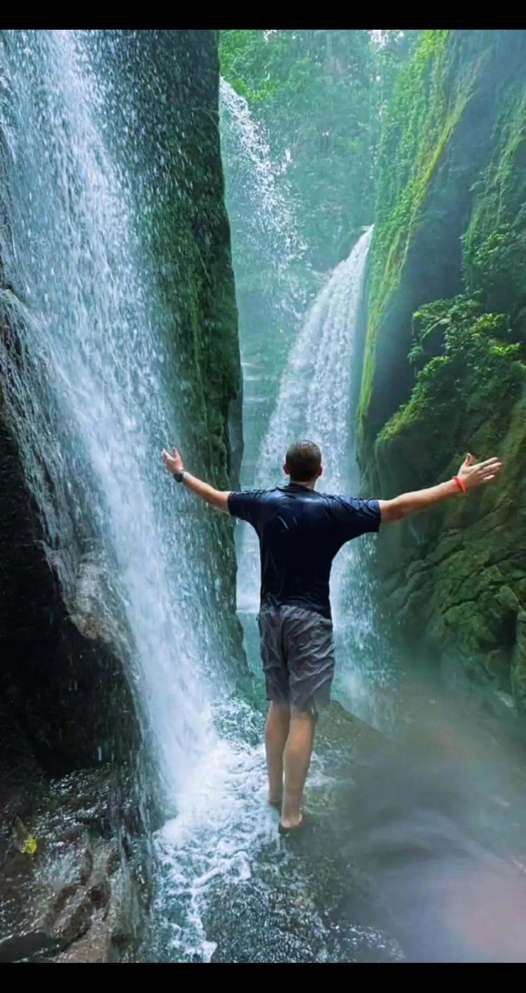 @nomadic.travelers