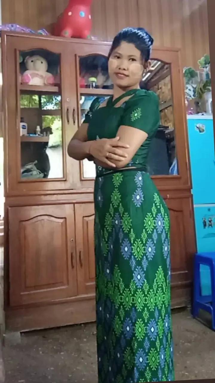 @Nwe