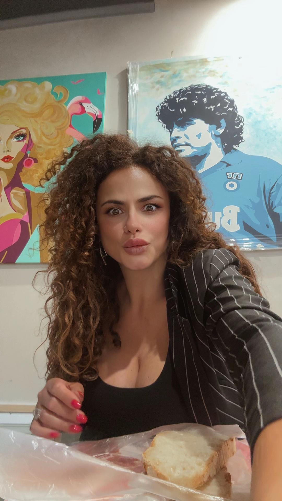 @Valentina Roma Artista