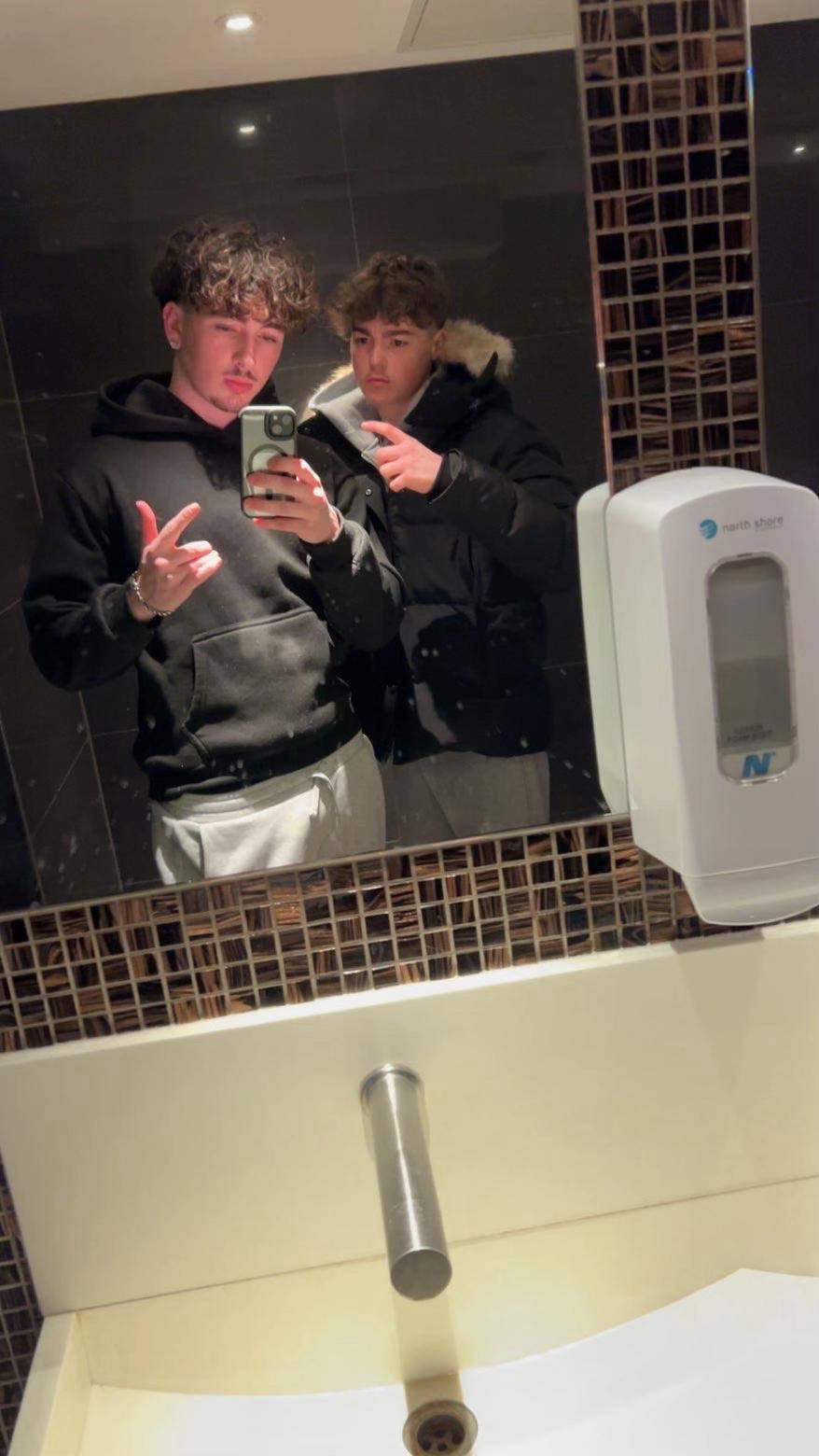 @camscott7