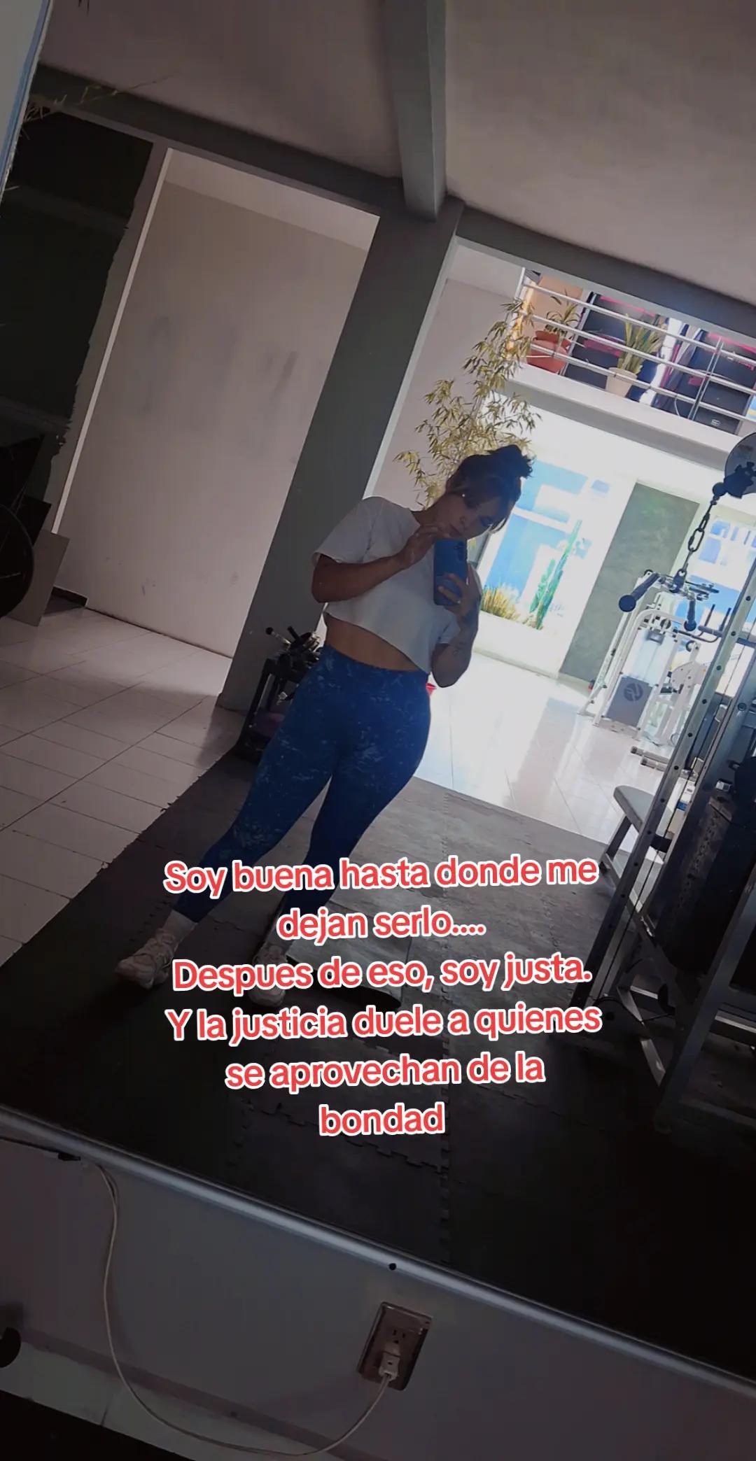 @Nahí Cdza
