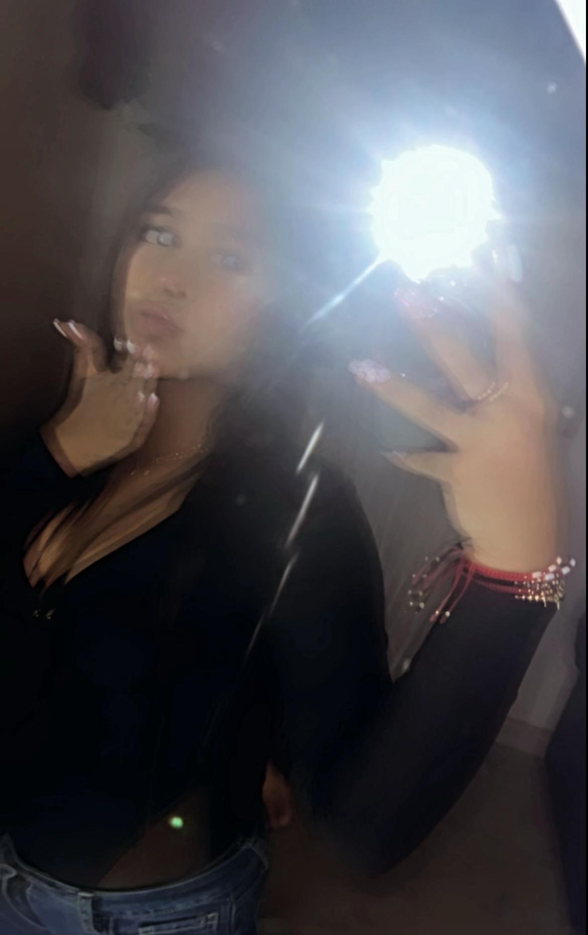 @𝒜𝓃𝓉𝑜𝓃𝑒𝓁𝓁𝒶 𝓉𝑜𝓇𝑜