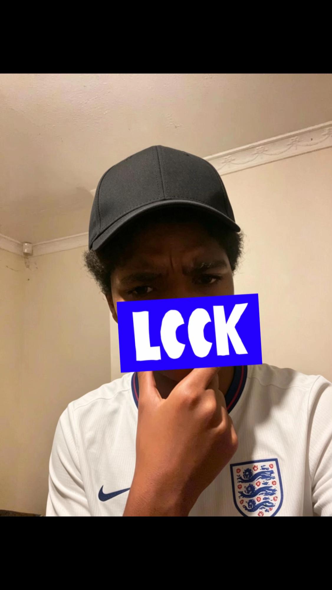 @Mo🥶