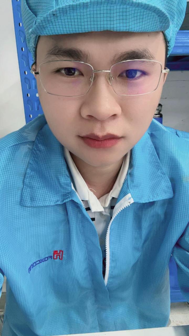 @Đặng Hải (quản l&yacute; Foxconn)