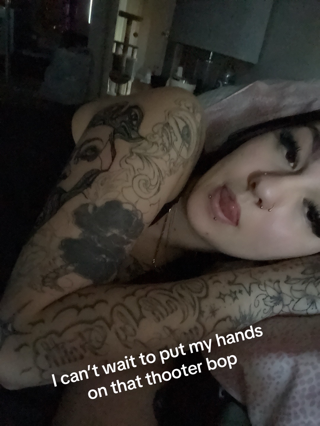 @Yuraveragestoner🍃