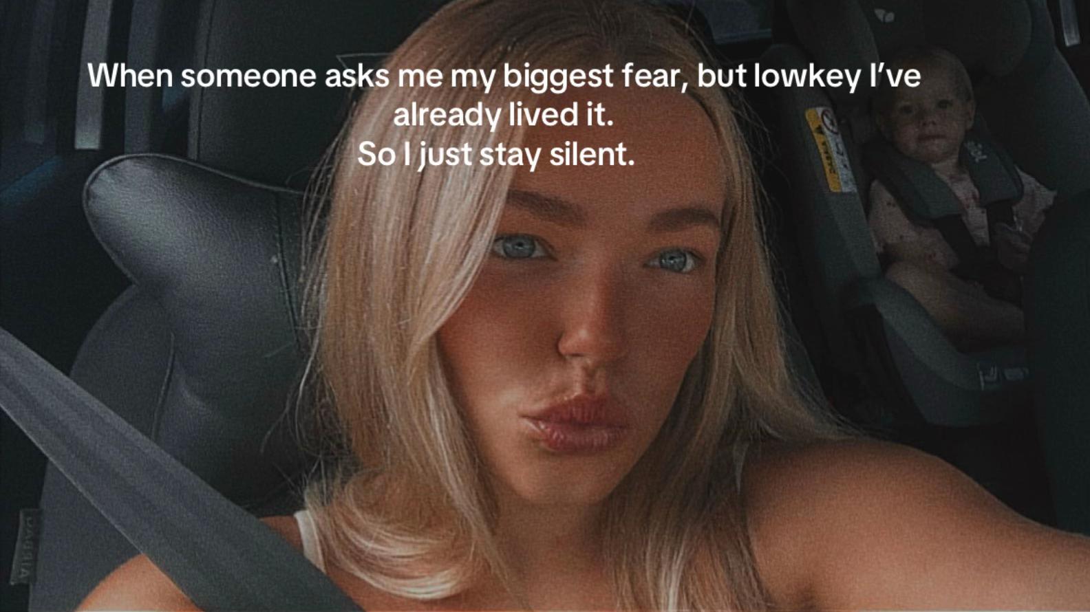 @🐝