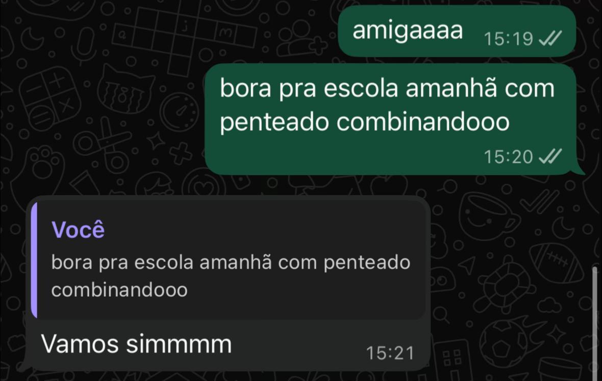 @Júlia Vitória 💗✨️