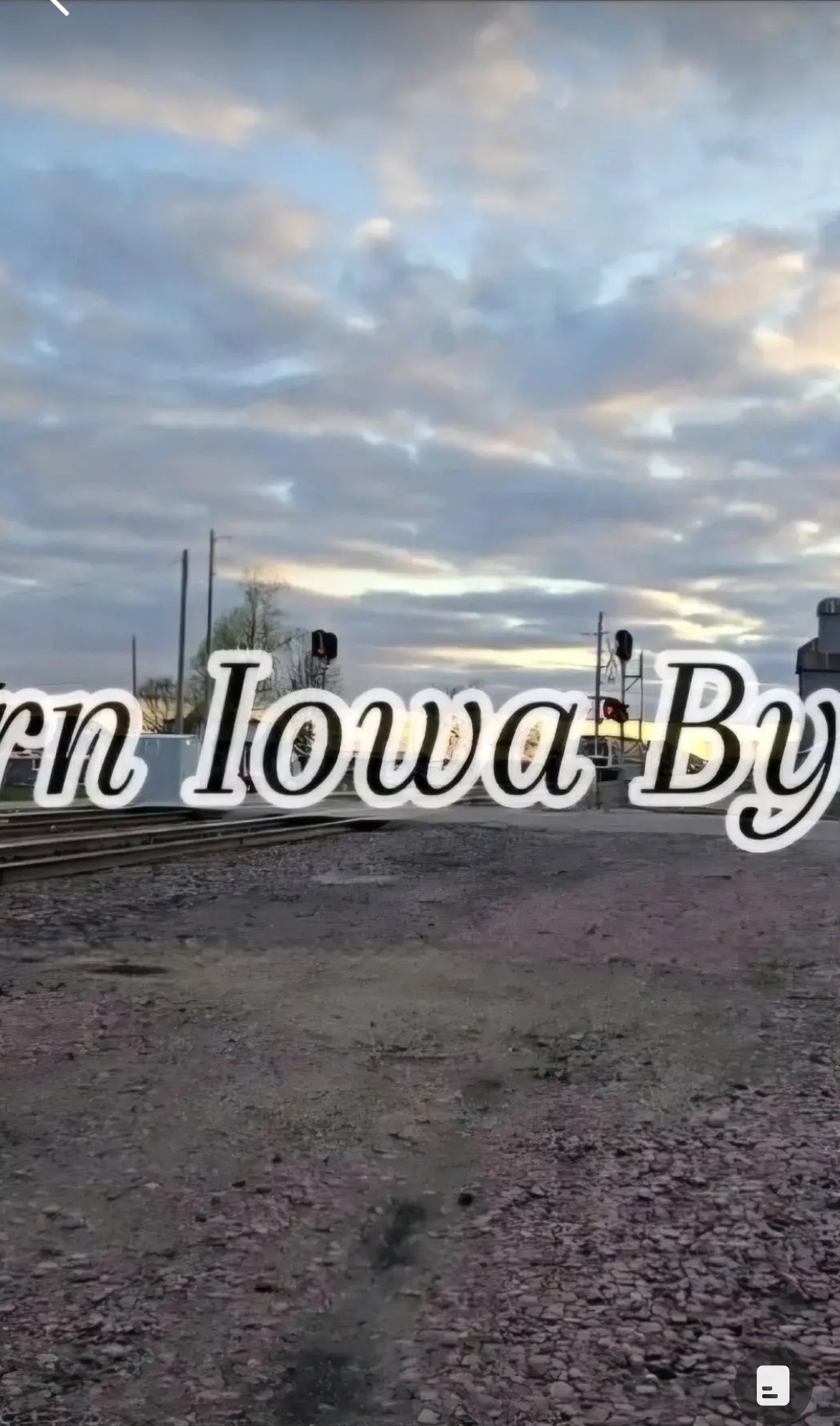 @Eastern Iowa by Rails📷🚂🚗