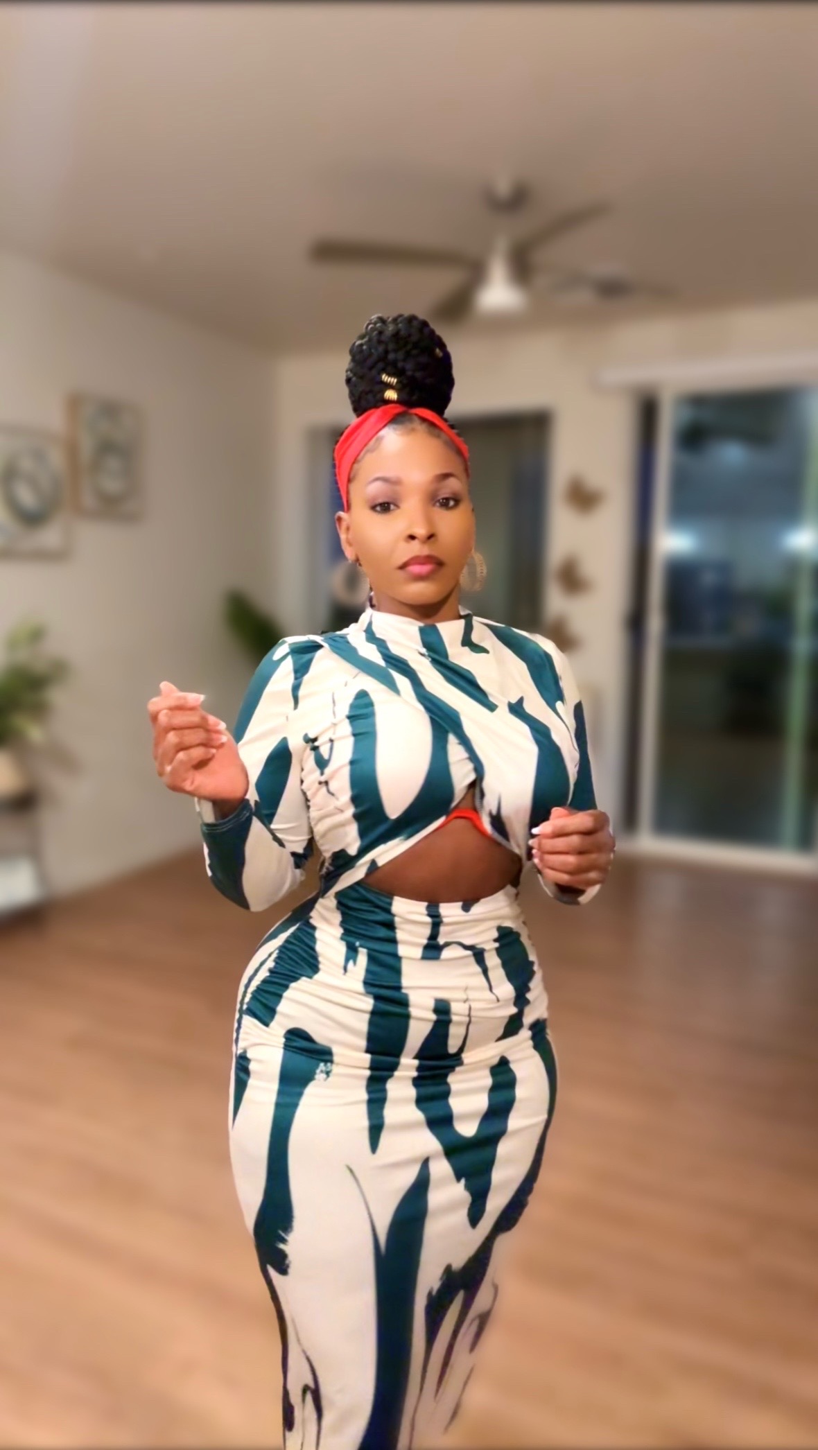 @CrownMarie_Only1