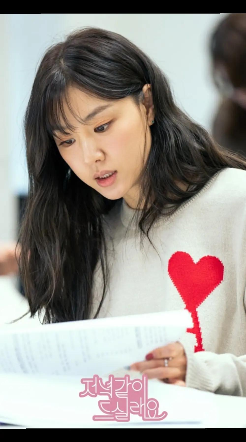 @dramaholic12