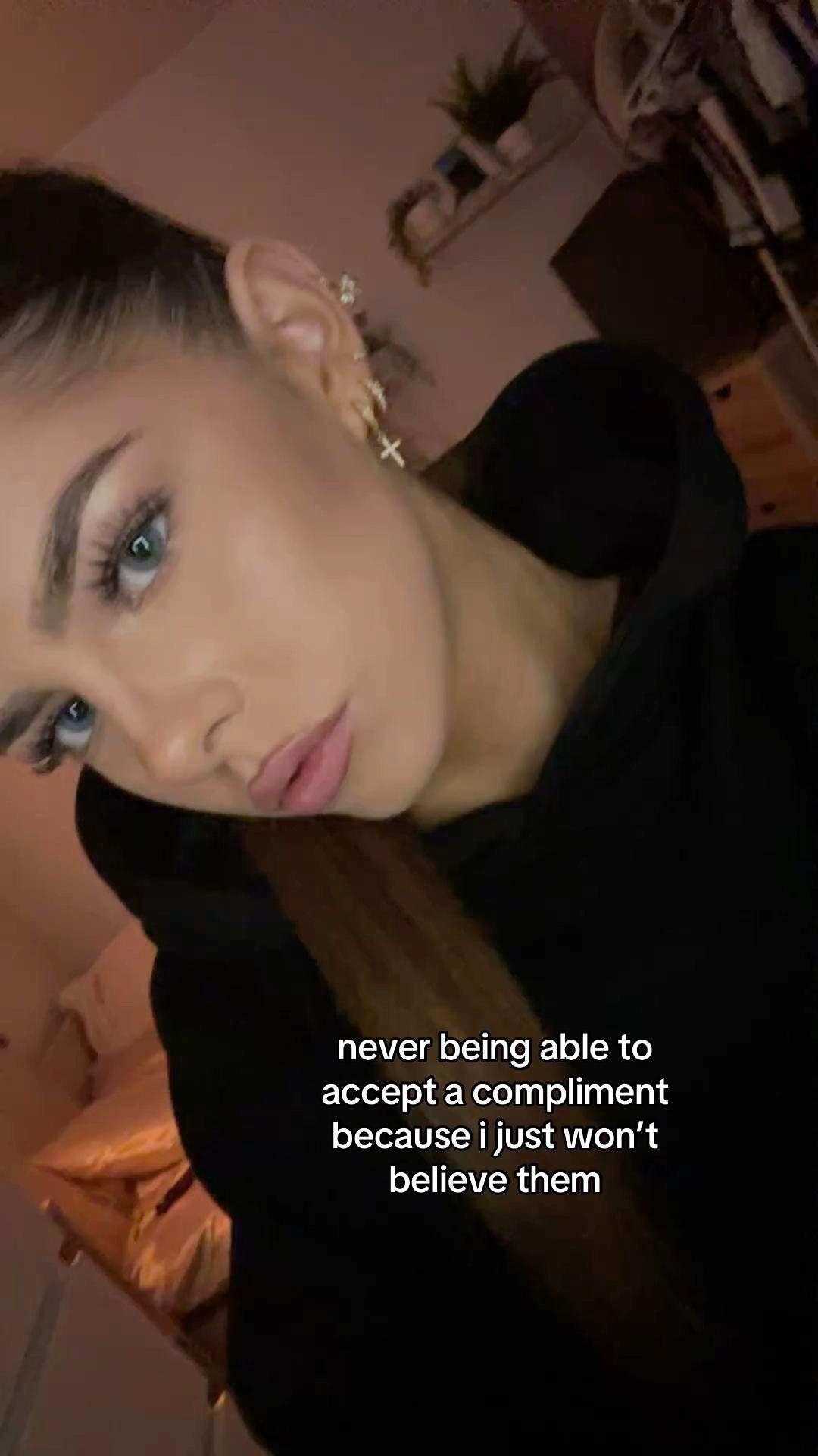 @✰✰✰
