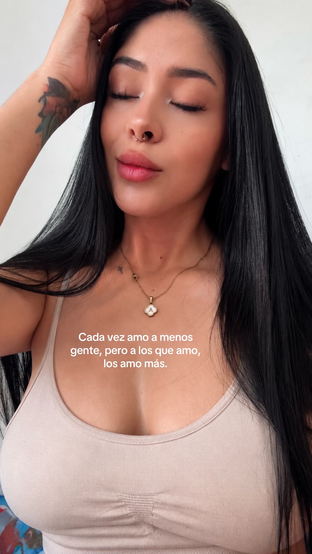 @💣&Aacute;ngela Vivi