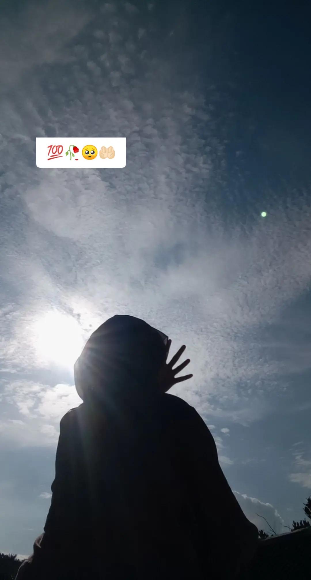 @Minahil_writes510