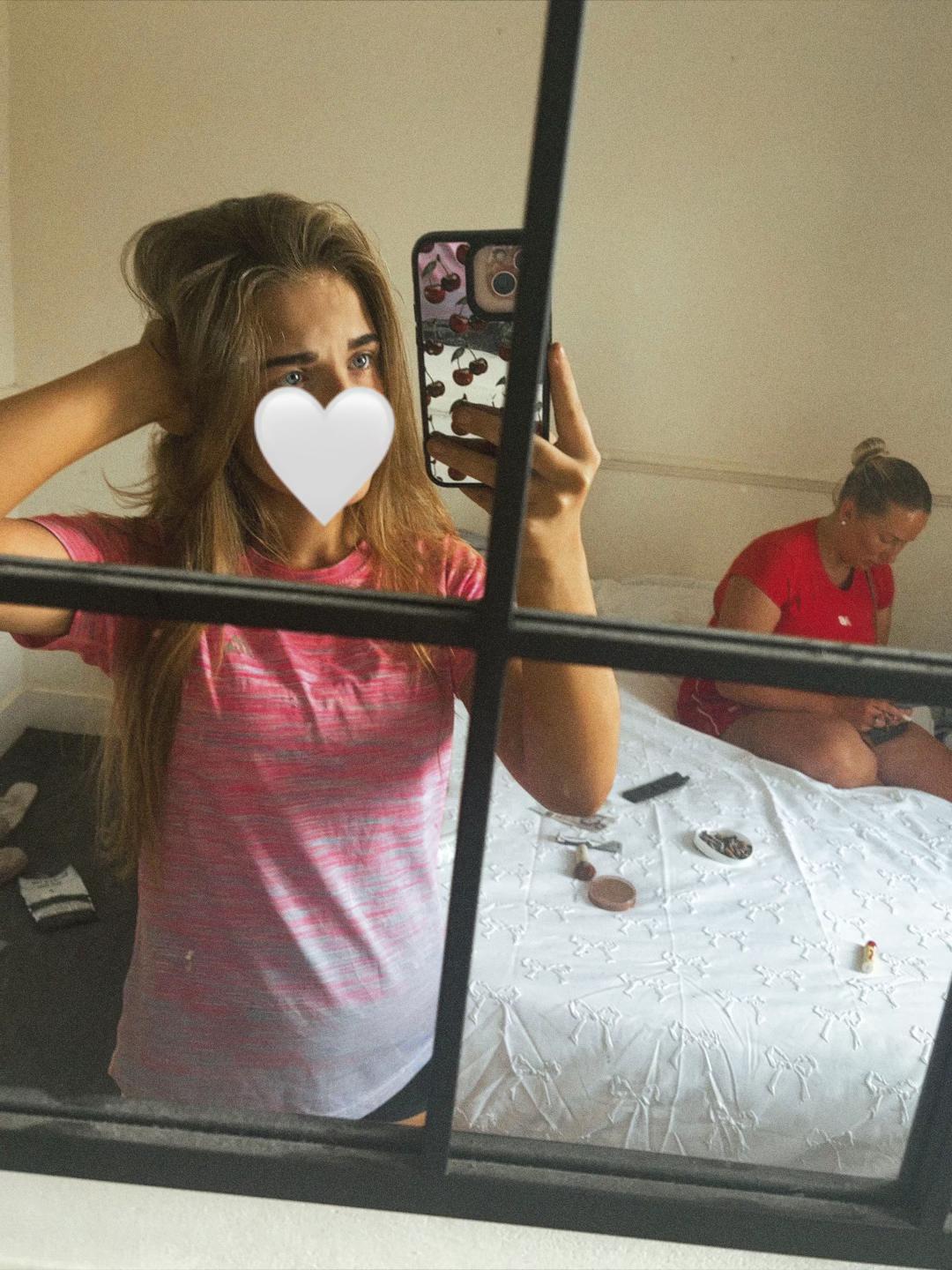 @youneedxoxo