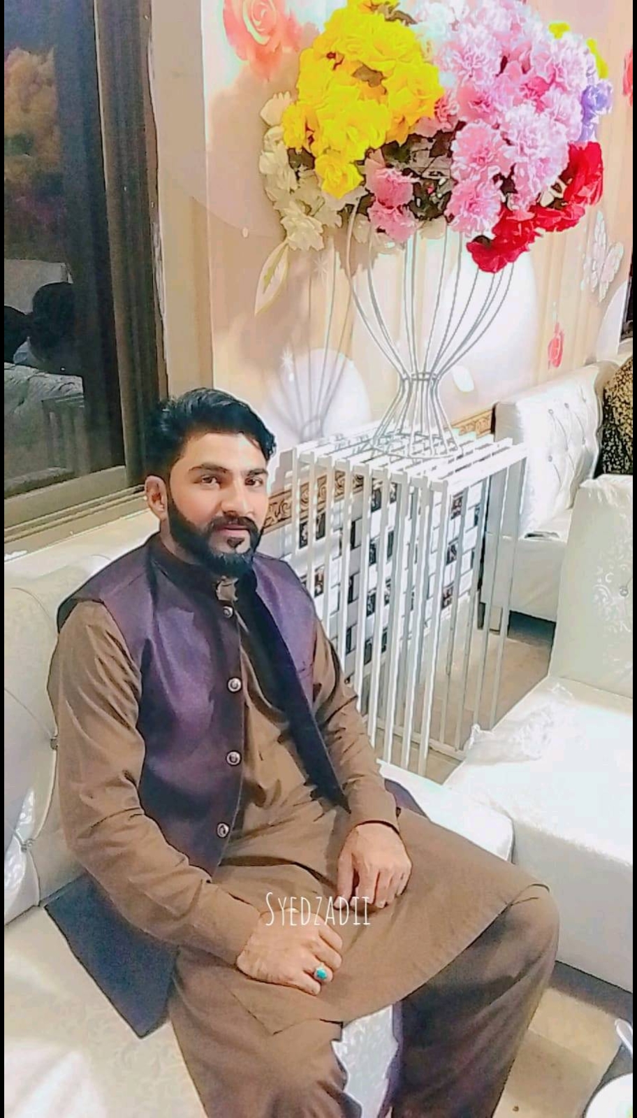 @MR☠️Badshah ☠️🔥512