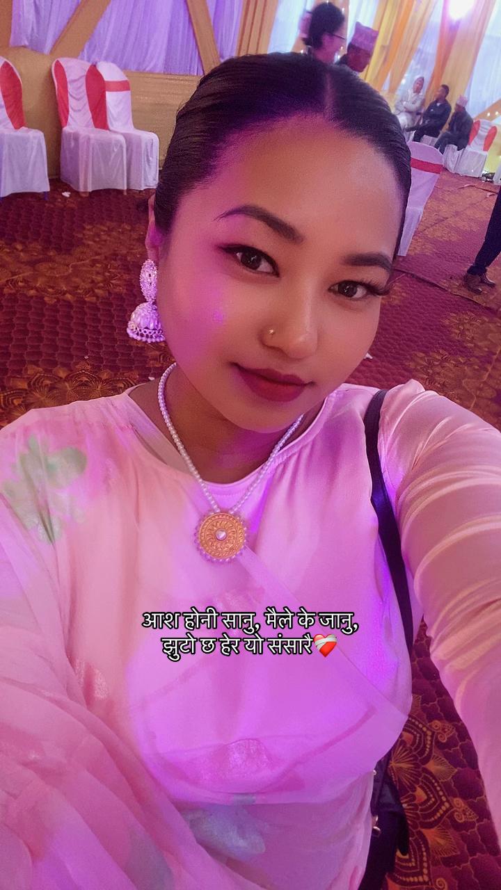 @Nisha माया🌻
