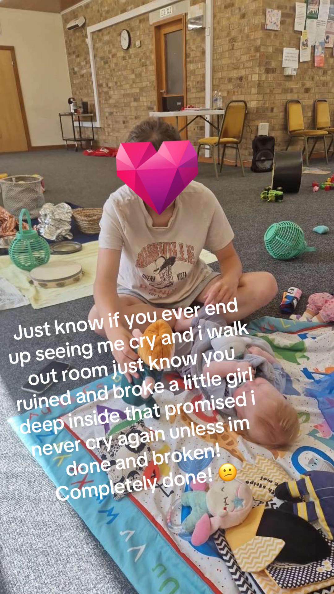 @Chloexoxo2025