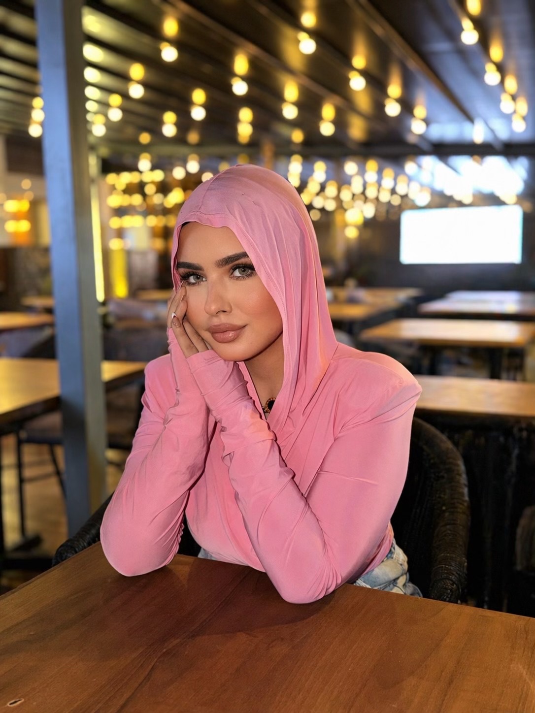 @nourhanmallaak