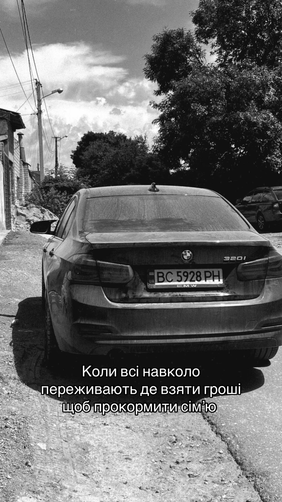 @mikis_