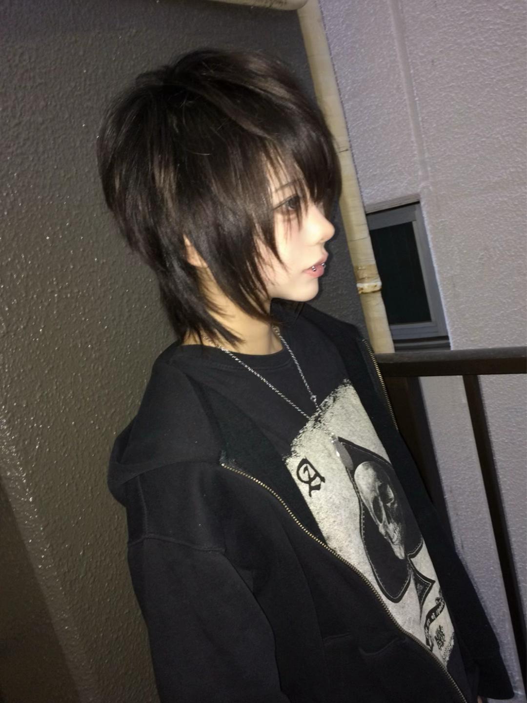 @Aru