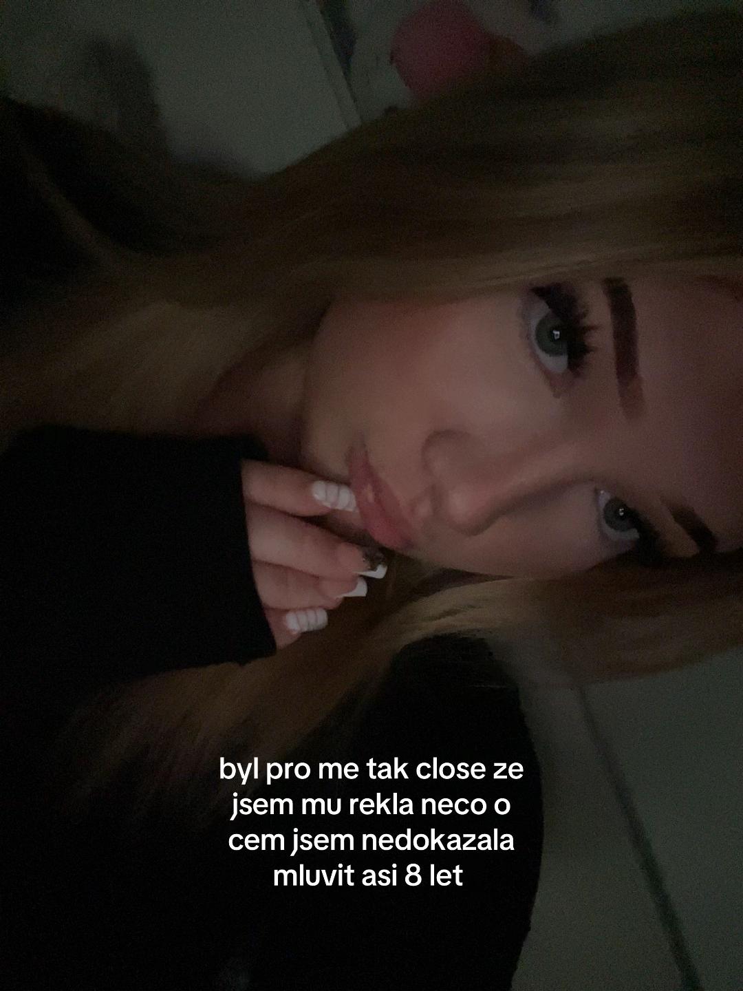 @🪡