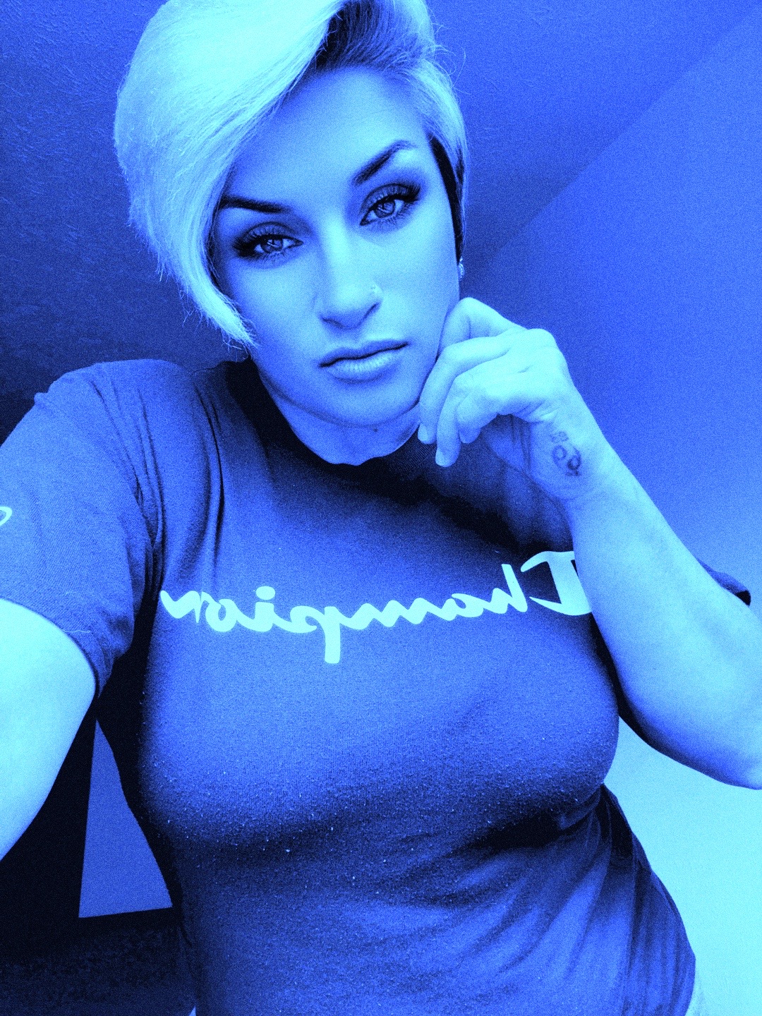 @EyeCandiXoX