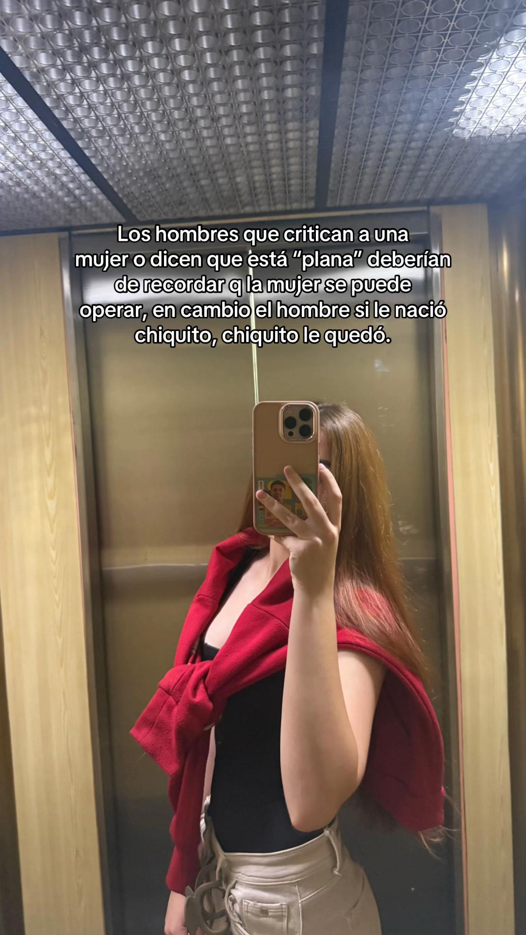 @シ